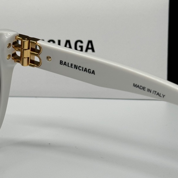 NEW BB0103SA 006 BALENCIAGA WHITE GREY WOMEN BALENCIAGA SUNGLASSES - Picture 10 of 11